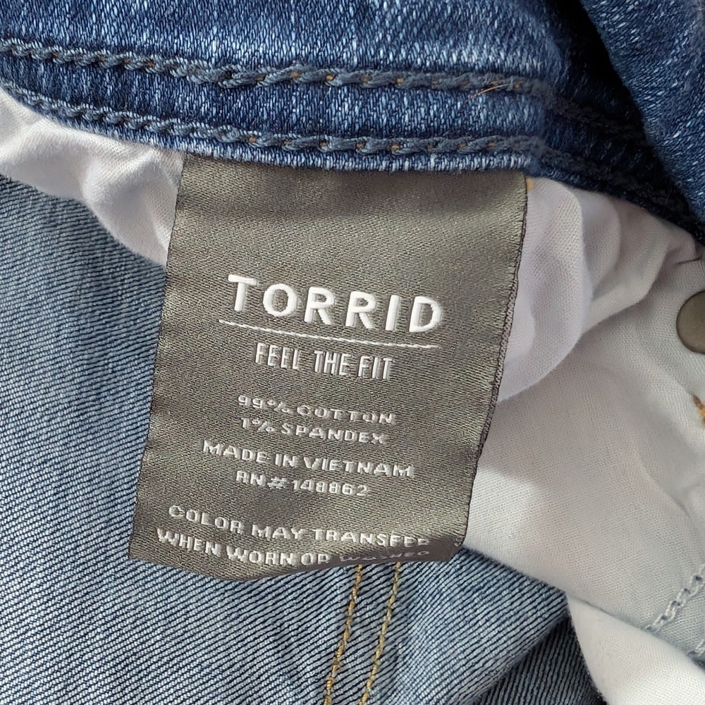 Torrid Medium Wash Flare Jeans - Picture 8 of 8